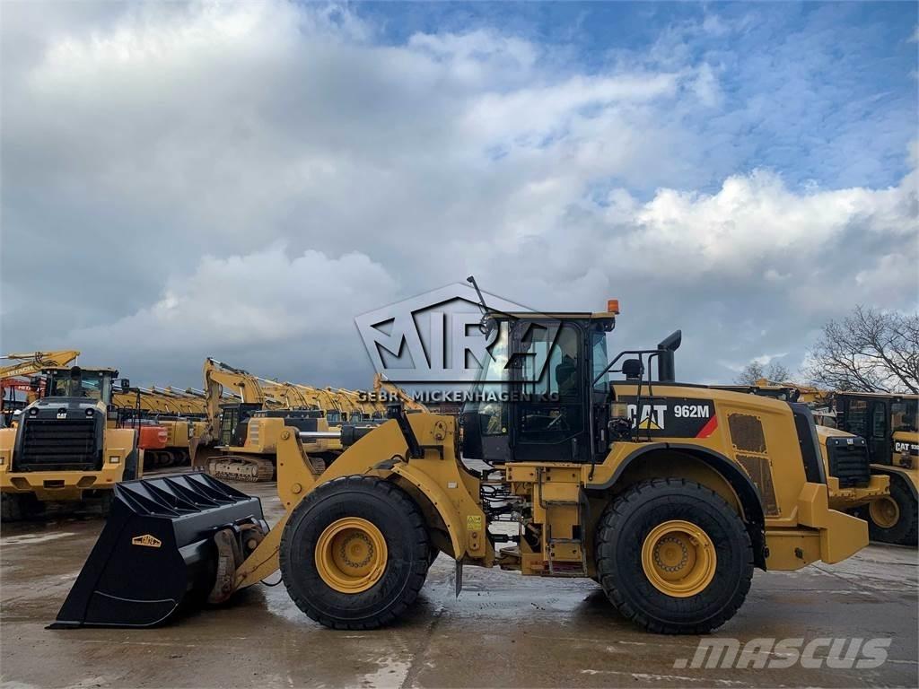 CAT 962M ( 950 M ) Kolové nakladače