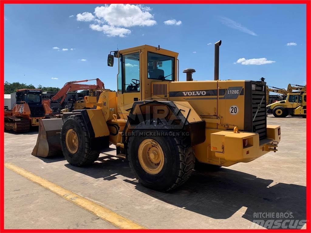 Volvo L 120 C Kolové nakladače