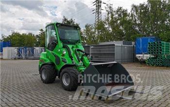 Avant Tecno 635 Kolové nakladače