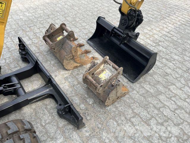 CAT 302 CR Stavebnictví - ostatní
