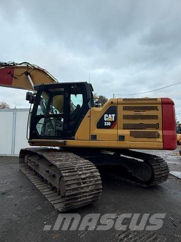 CAT 330 Pásová rýpadla