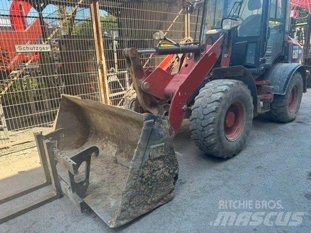 CAT 908 M Kolové nakladače