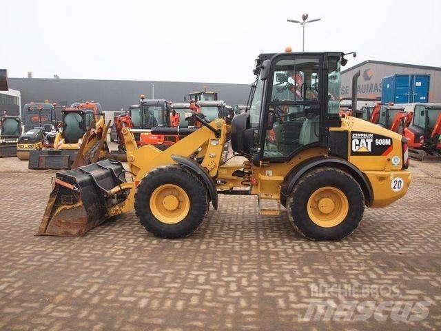 CAT 908M / 35 km/h Kolové nakladače