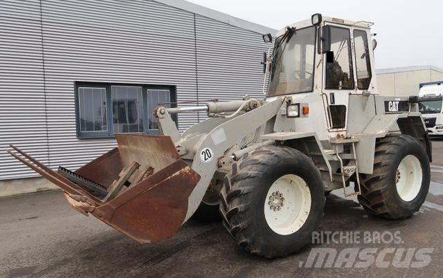 CAT 910 E Kolové nakladače