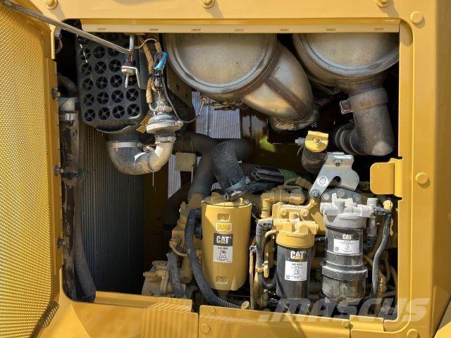CAT D6K LGP Stavebnictví - ostatní