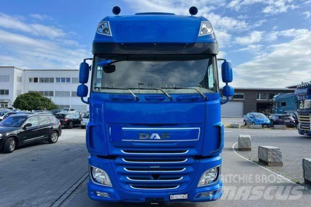 DAF XF510 6x2 Zaplachtované vozy