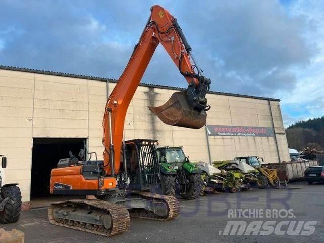 Doosan DX 225 LC-5 Pásová rýpadla