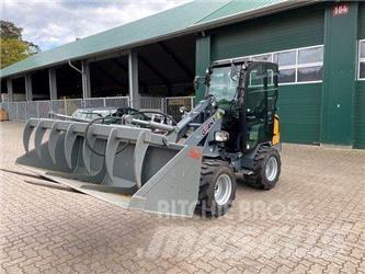 GiANT G2200 HD Kolové nakladače