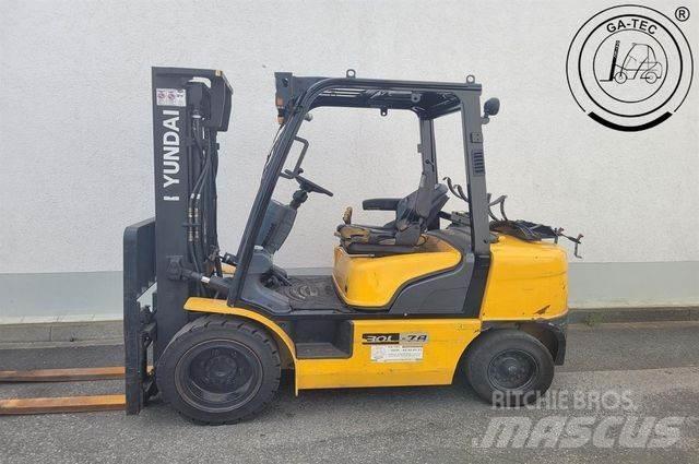 Hyundai 30L-7A LPG vozíky