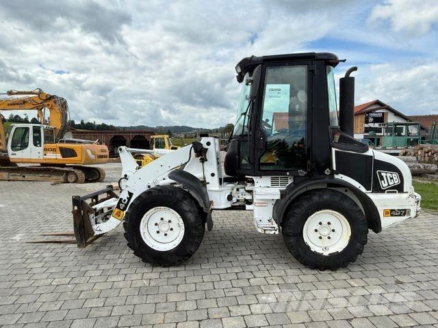 JCB 407 Kolové nakladače