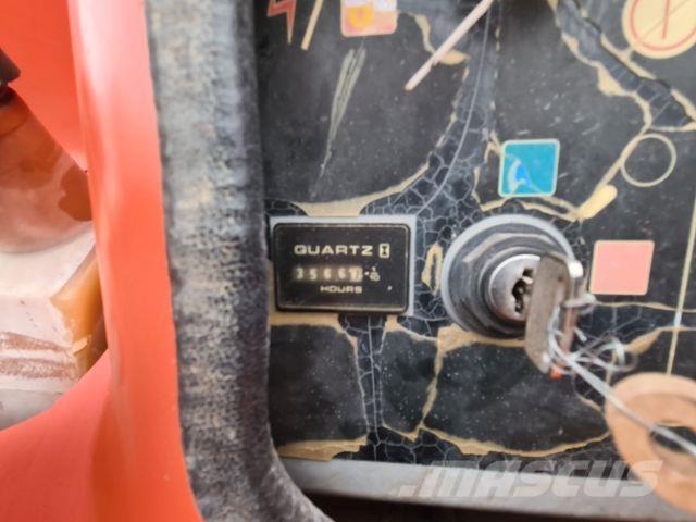 JLG 450 AJ - Kloubové plošiny