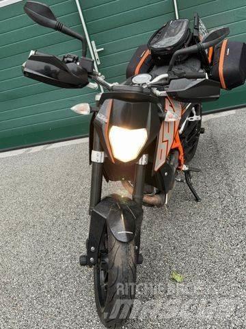 KTM 690 DUKE Další