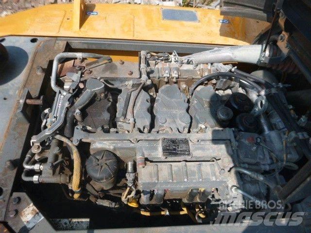 Liebherr R924 LC Pásová rýpadla