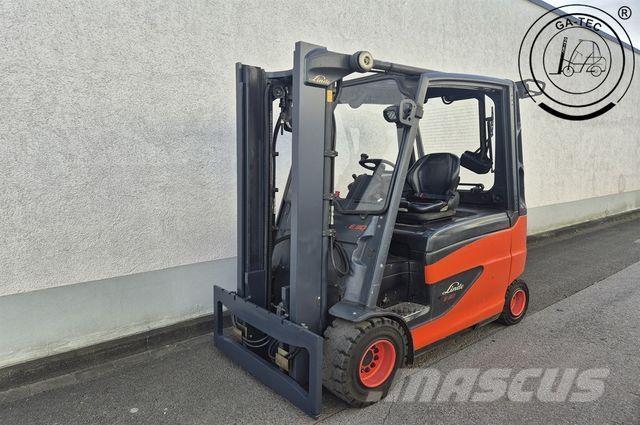 Linde E30/600HL Akumulátorové vozíky