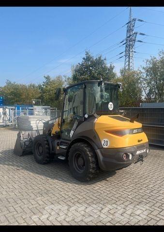 Mecalac AS 750 Kolové nakladače