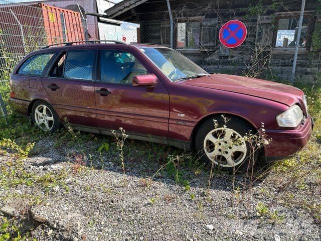 Mercedes-Benz 200 Osobní vozy