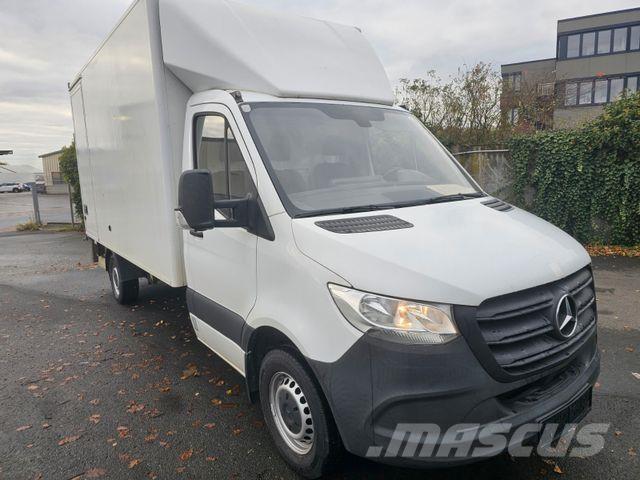 Mercedes-Benz 316 Skříňová nástavba