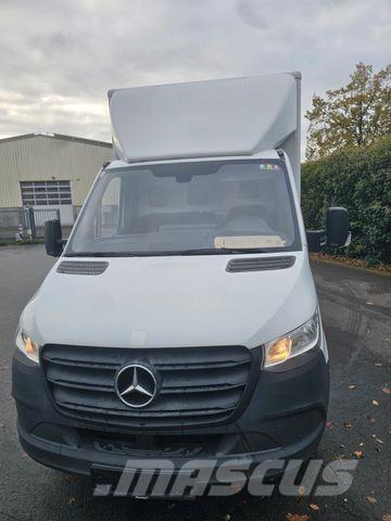 Mercedes-Benz 316 Skříňová nástavba