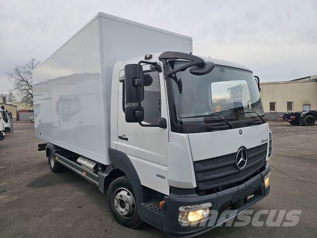 Mercedes-Benz 818 Skříňová nástavba