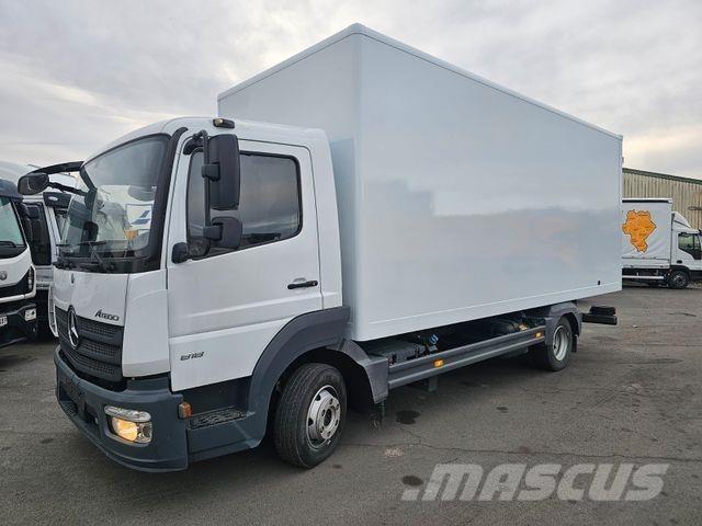 Mercedes-Benz 818 Skříňová nástavba