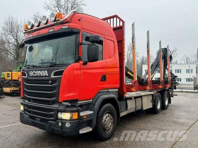 Scania R520 V8 Vozy na přepravu kmenů