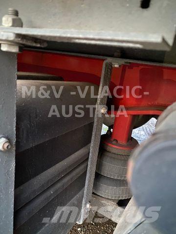 Schwarzmüller Mega Plachtové návěsy