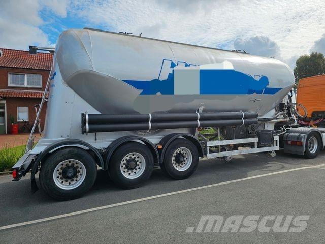 Spitzer Zement 37m³ Cisternové návěsy
