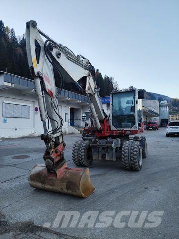 Takeuchi TB295W Kolová rýpadla