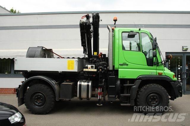 Unimog U 300 Nákladní vozidlo bez nástavby