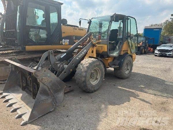 Volvo L25b Kolové nakladače