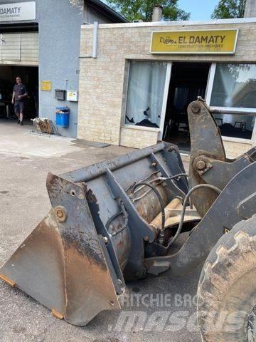 Volvo L30 Kolové nakladače