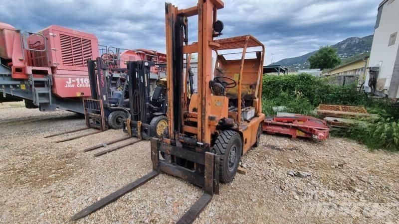 Komatsu FD25T Další