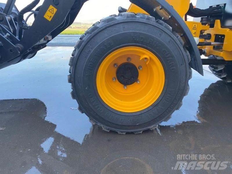 JCB 403 Smykem řízené nakladače
