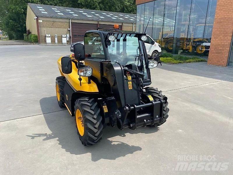 JCB 516-40 Teleskopické manipulátory