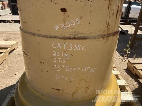 CAT 535C Pneumatiky, kola a ráfky