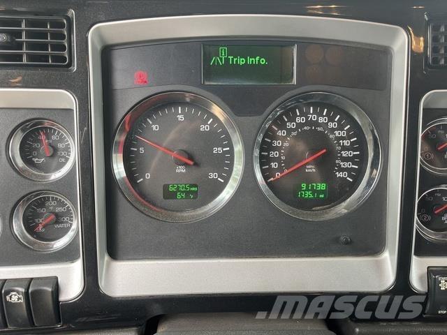 Kenworth T800B Další