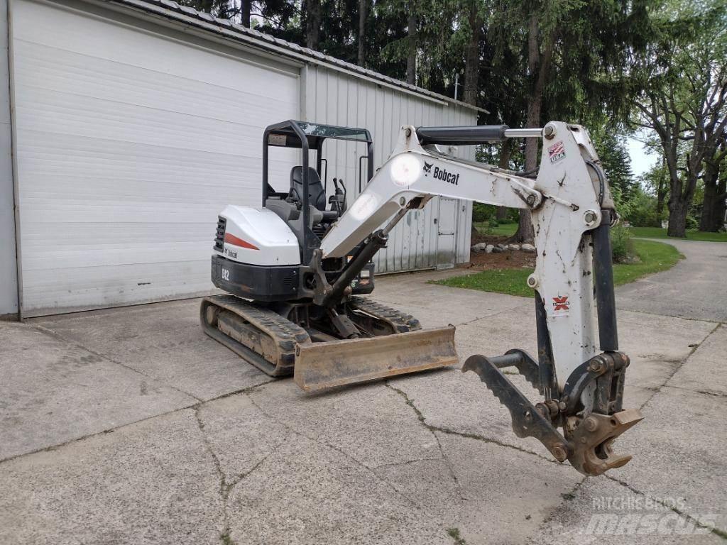 Bobcat E42 Mini rýpadla < 7t