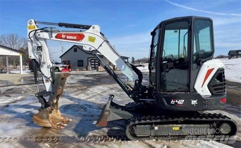Bobcat E42 Mini rýpadla < 7t