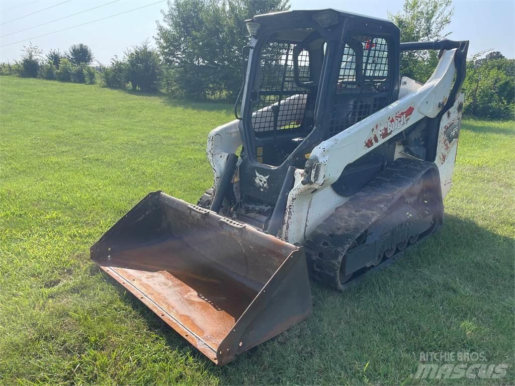 Bobcat T64 Smykem řízené nakladače