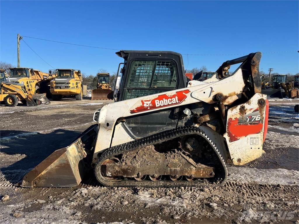 Bobcat T76 Smykem řízené nakladače