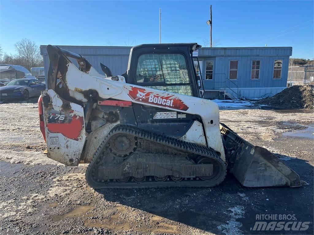 Bobcat T76 Smykem řízené nakladače