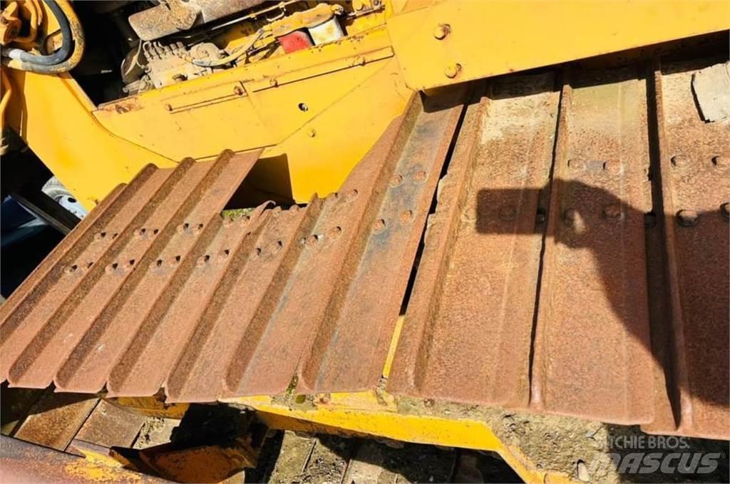 CASE 1150C Pásové dozery