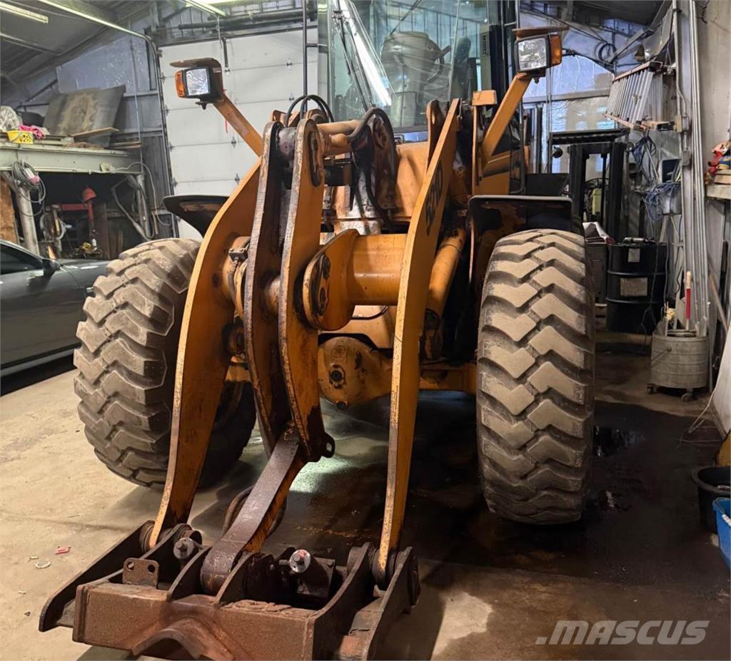 CASE 521D Kolové nakladače