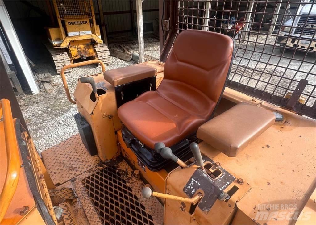 CASE 850E Pásové dozery