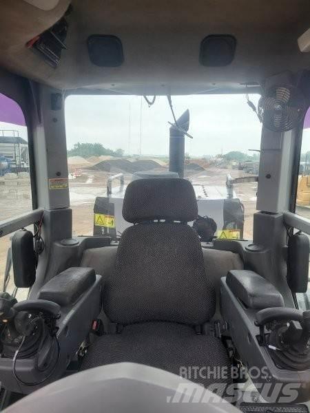 CAT 140M Grejdry