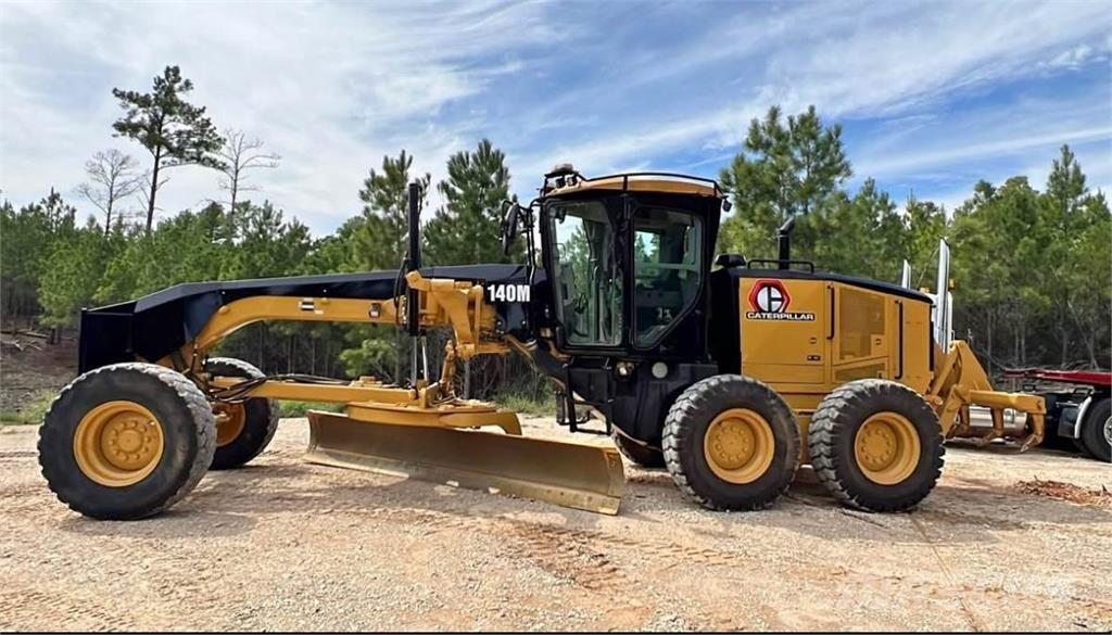 CAT 140M Grejdry