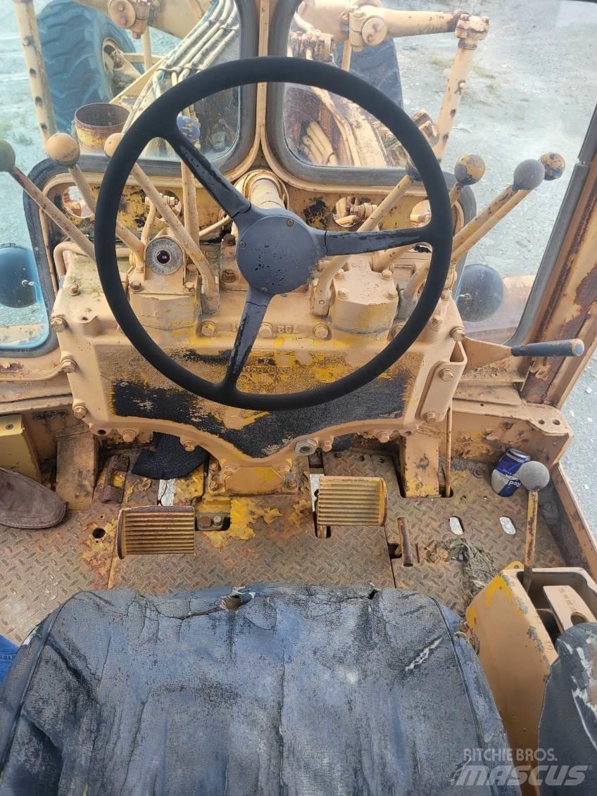 CAT 14E Grejdry