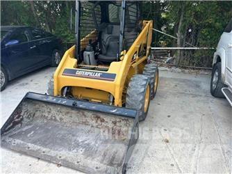 CAT 216B Smykem řízené nakladače