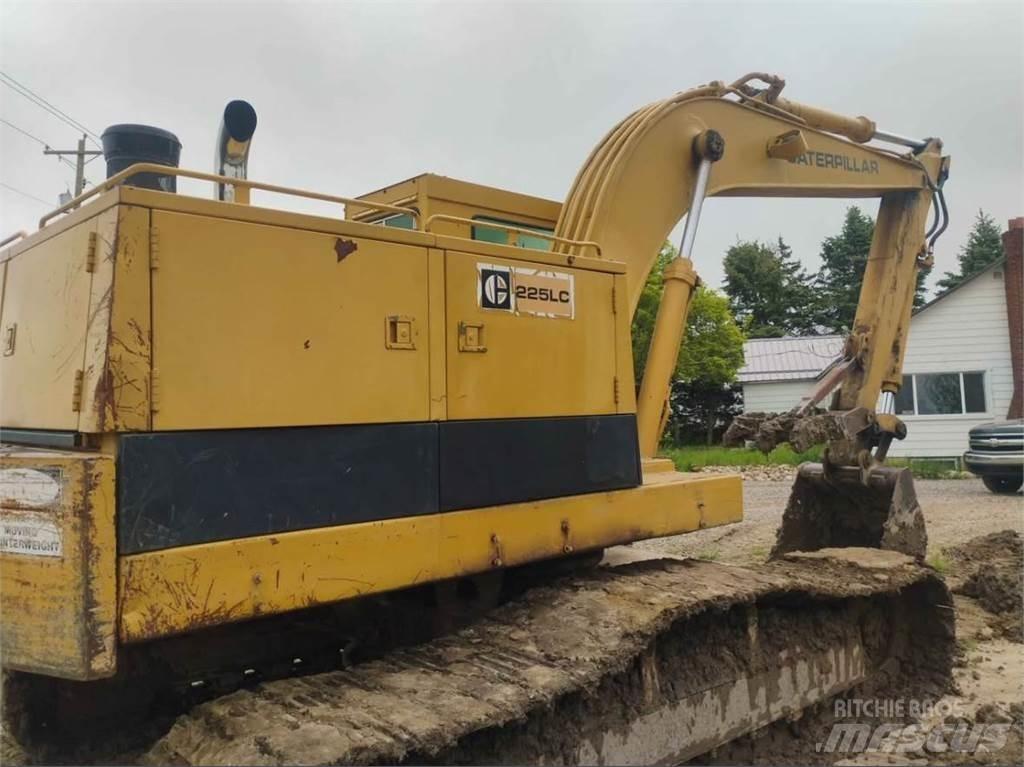 CAT 225 LC Pásová rýpadla