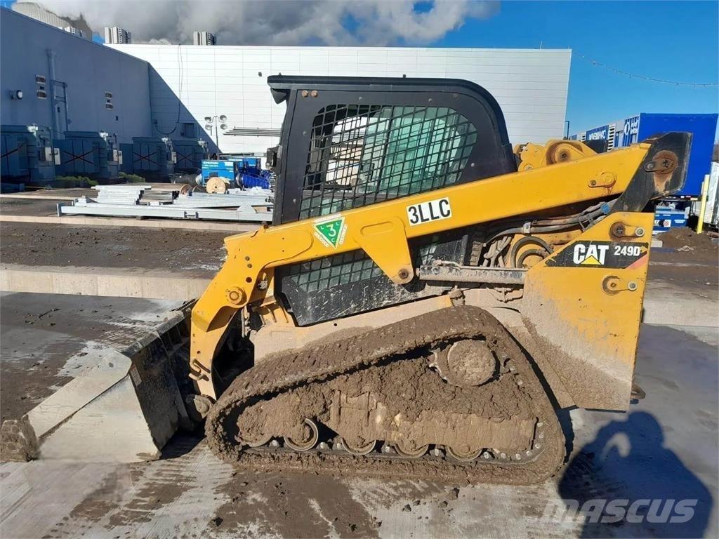 CAT 249D Smykem řízené nakladače